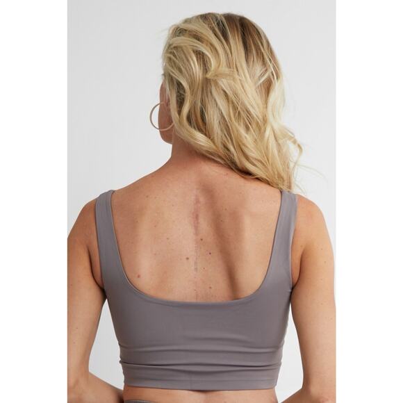 SAVVI Dez Sports Bra WOMENS‎ SZ Large Lavendar (MSRP $58) - Picture 2 of 3